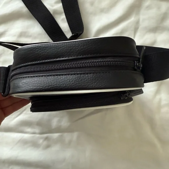 Adidas Vegan Leather Crossbody Bag Black - Picture 6 of 9